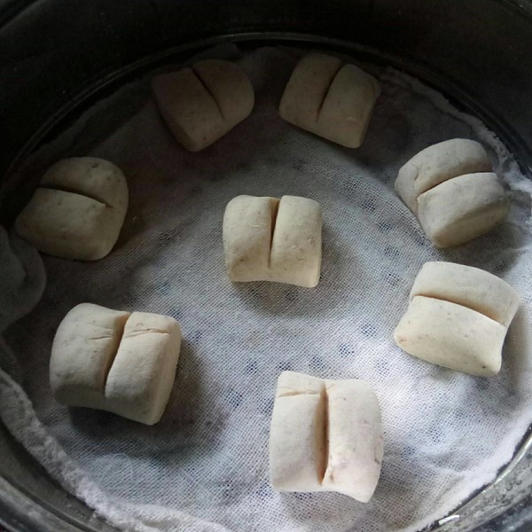 #猪麦集# Cut Small Steamed Buns with Buckwheat Knife recipe