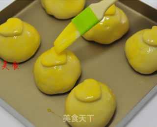 A Heart-shaped Custard Bag Full of Love recipe