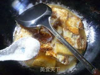 Fried Tofu and Roasted Lotus Leaf Egg recipe