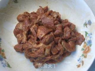 Stir-fried Pork with Slider Mushroom recipe