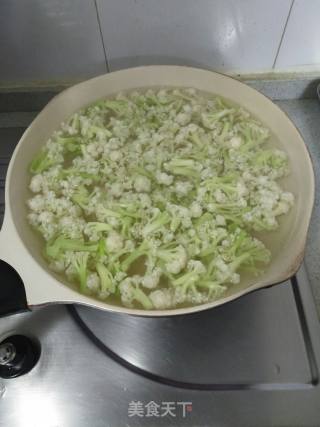 Stir-fried Organic Cauliflower with Shiitake Mushrooms recipe