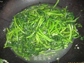 Garlic Chrysanthemum recipe