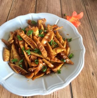 Braised Bamboo Shoots in Oil recipe