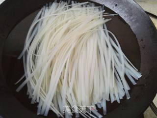 Stir-fried Hor Fun with Beef recipe