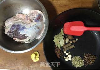 Sauce-flavored Beef Tendon recipe