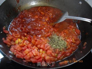 Italian Style Tomato Meat Sauce Noodles, Sour, Sour, Salty and Good Taste recipe