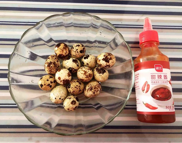 Quail Eggs with Sweet Chili Sauce recipe