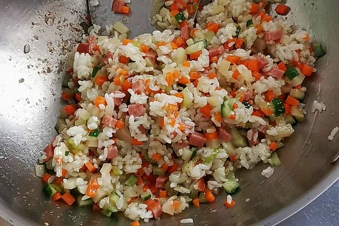 Fried Rice with Red Intestine recipe