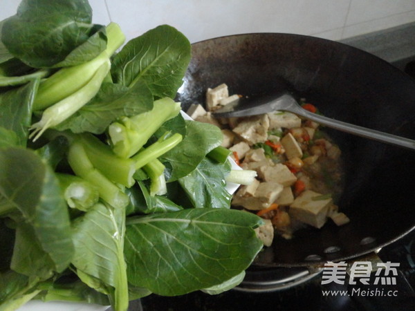 Scallops Stir-fried Tofu and Choy Sum recipe