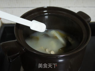 Fish Maw Kelp Tail Bone Soup recipe