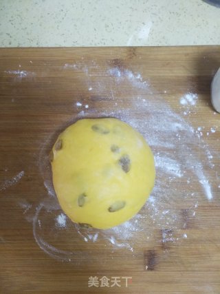 Raisin Buns recipe