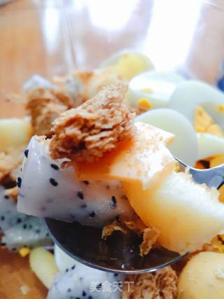 Healthy Cereal Cheese Pitaya Apple Salad recipe