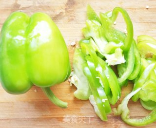 Stir-fried Clam Meat with Green Pepper recipe