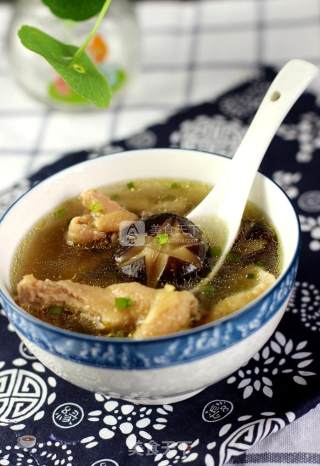 [chicken Soup with A Fresh Recipe] Stewed Chicken with Dried Radish and Mushrooms recipe