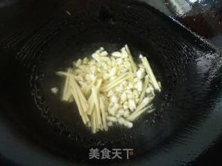 Fried Dried Small River Prawns with Carrots recipe