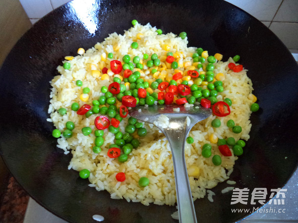 Cheese and Seafood Baked Rice recipe