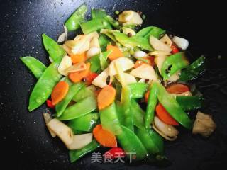 Vegetarian Fried Snow Peas recipe
