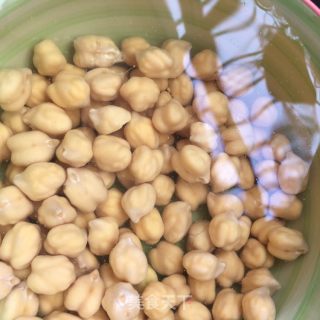 Salted Toon Mixed with Chickpeas recipe