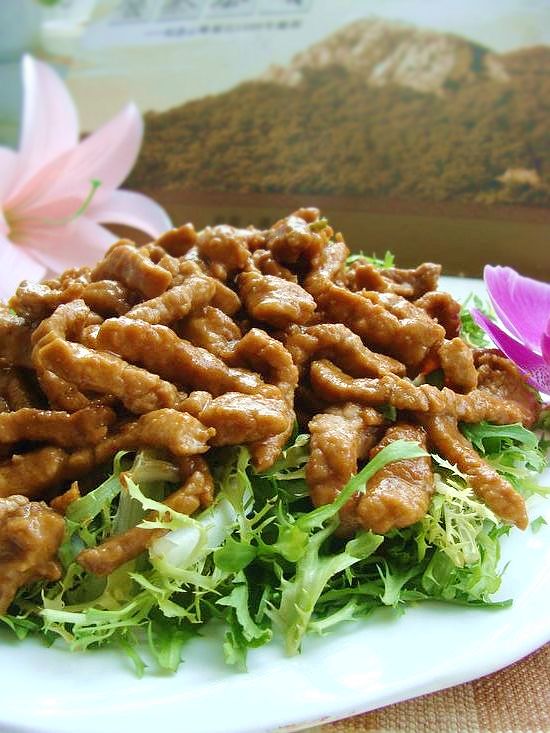 Sauce Pork with Bitter Chrysanthemum recipe