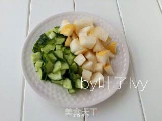 Summer Cucumber and Pear Juice recipe