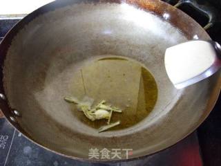 Stir-fried Cantonese Vegetable Stalks with Green and Red Peppers recipe