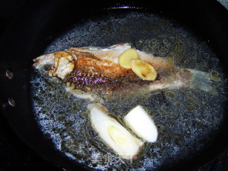 The Most Nutritious Winter Regimen-crucian Carp Tofu Soup recipe