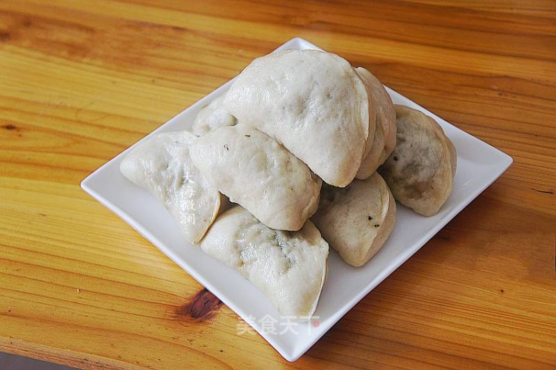 Steamed Dumplings with Pork and Shrimp Tongs Stuffed with Grass recipe