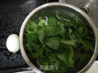 Chili Vegetable Duck Egg Soup recipe