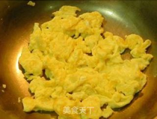 Scrambled Eggs with Daylily—home Cooking recipe