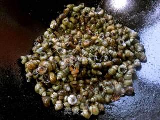 Stir-fried Escargot with Garlic Chili Sauce recipe