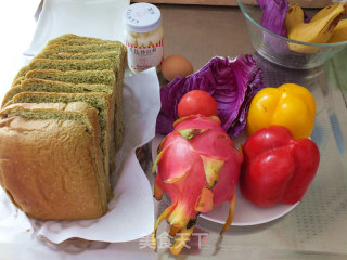 Colorful Dragon Fruit Sandwich recipe