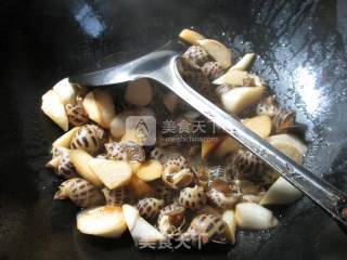 Stir-fried Snails with Rice White recipe