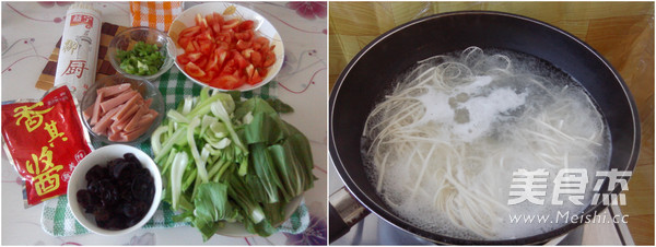 Rapeseed Tomato Fried Noodles recipe
