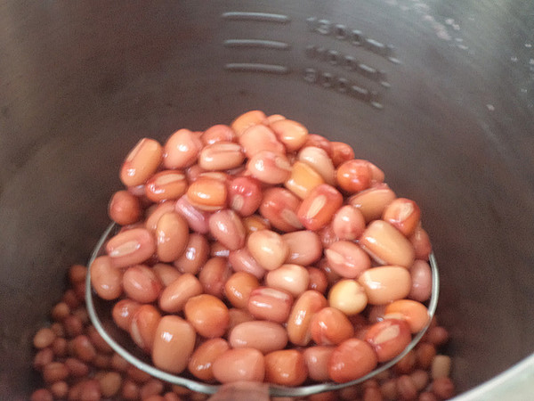 Poria, Red Beans, Red Dates, Soy Milk recipe