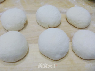 [yiru's Private House Baking] My Favorite is Red Bean Paste---patterned Red Bean Paste Bread recipe