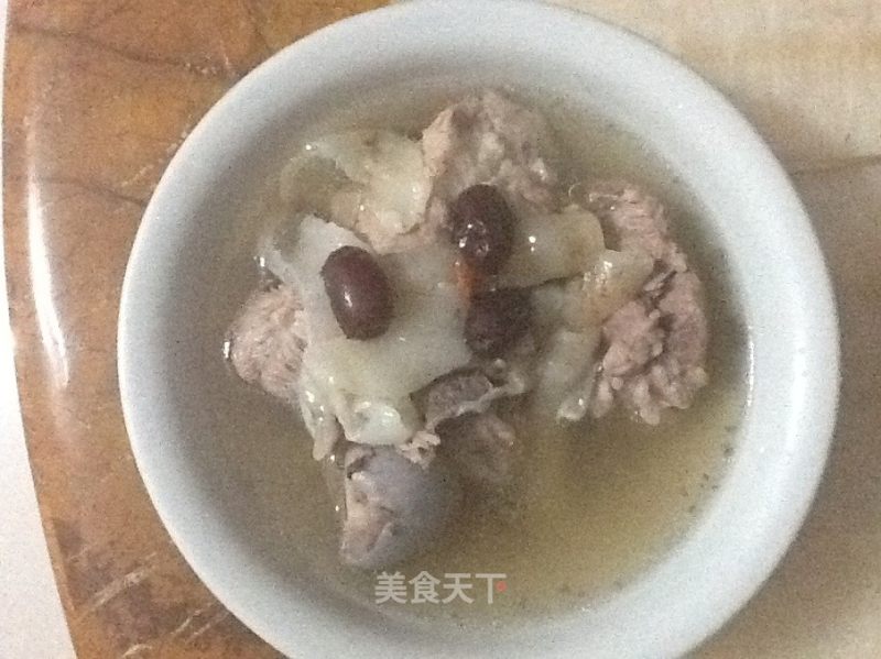 Chinese Wolfberry and Red Jujube Tube-bone Fish Soup