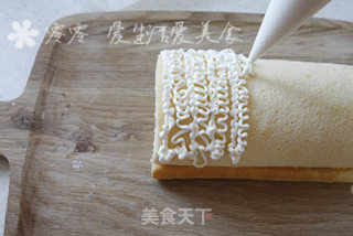 Swiss Roll Fruit Cream Cake Roll recipe