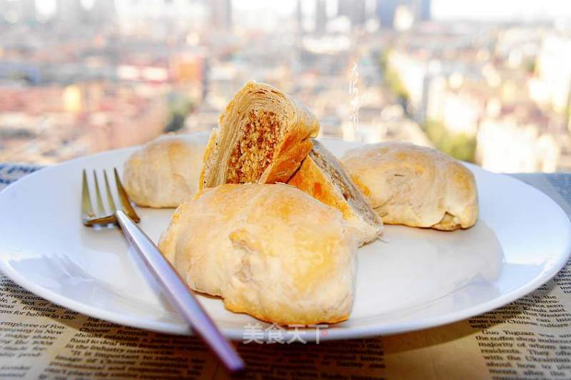 Heart-shaped Meringue Moon Cakes recipe