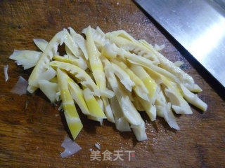 Fried Squid with Bamboo Shoots recipe