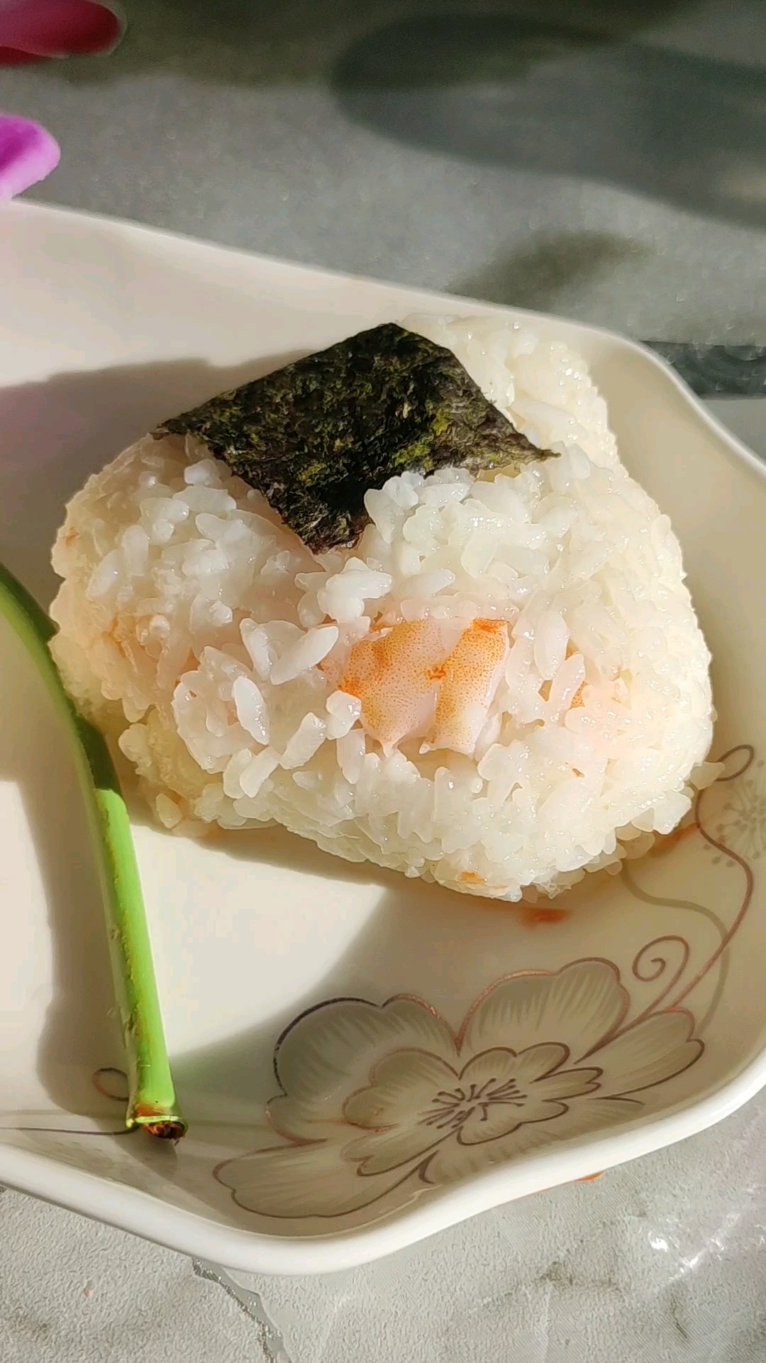Fresh and Sweet Shrimp Rice Balls