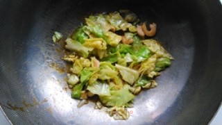 Stir-fried Shrimp with Cabbage in Oyster Sauce recipe