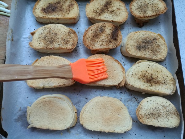 The Leftover Steamed Buns are Too Fragrant to Bake! Can Eat Three in One Go recipe