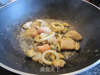 Assorted Seafood Stewed Mushrooms recipe