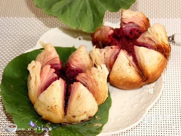 Purple Sweet Potato Lotus Cake recipe