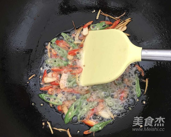 Stir-fried Ginger and Green Onion recipe