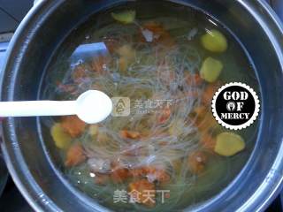 Seaweed and Scallop Pork Soup recipe