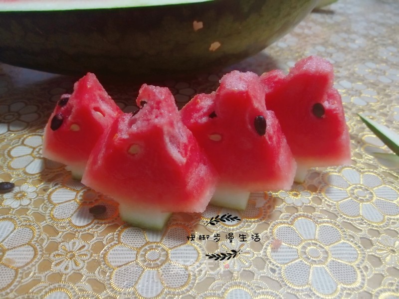 Eat Watermelon Skillfully recipe