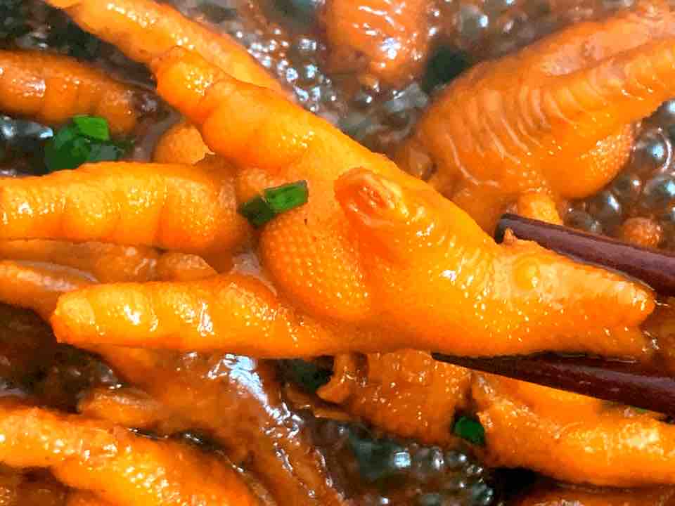 The Chicken Feet are Fragrant and Soft, Delicious to The Cd recipe