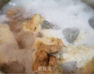 The Most Beautiful Yunnan Cuisine-sour Pork Knuckle Soup recipe