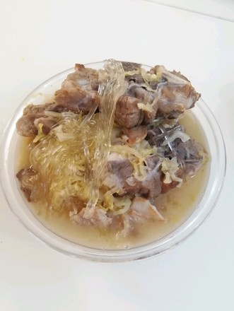 Stewed Pork Neck Bones with Sauerkraut Vermicelli, One of The Famous Dishes in Northeast China